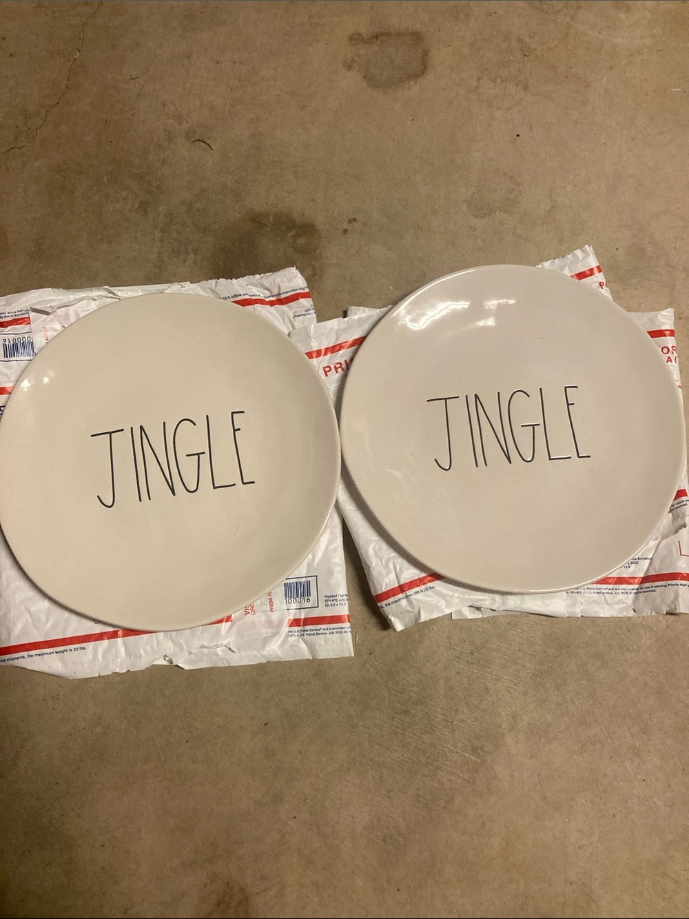 Rae Dunn Jingle Full Size Plate Set of 2 NWT